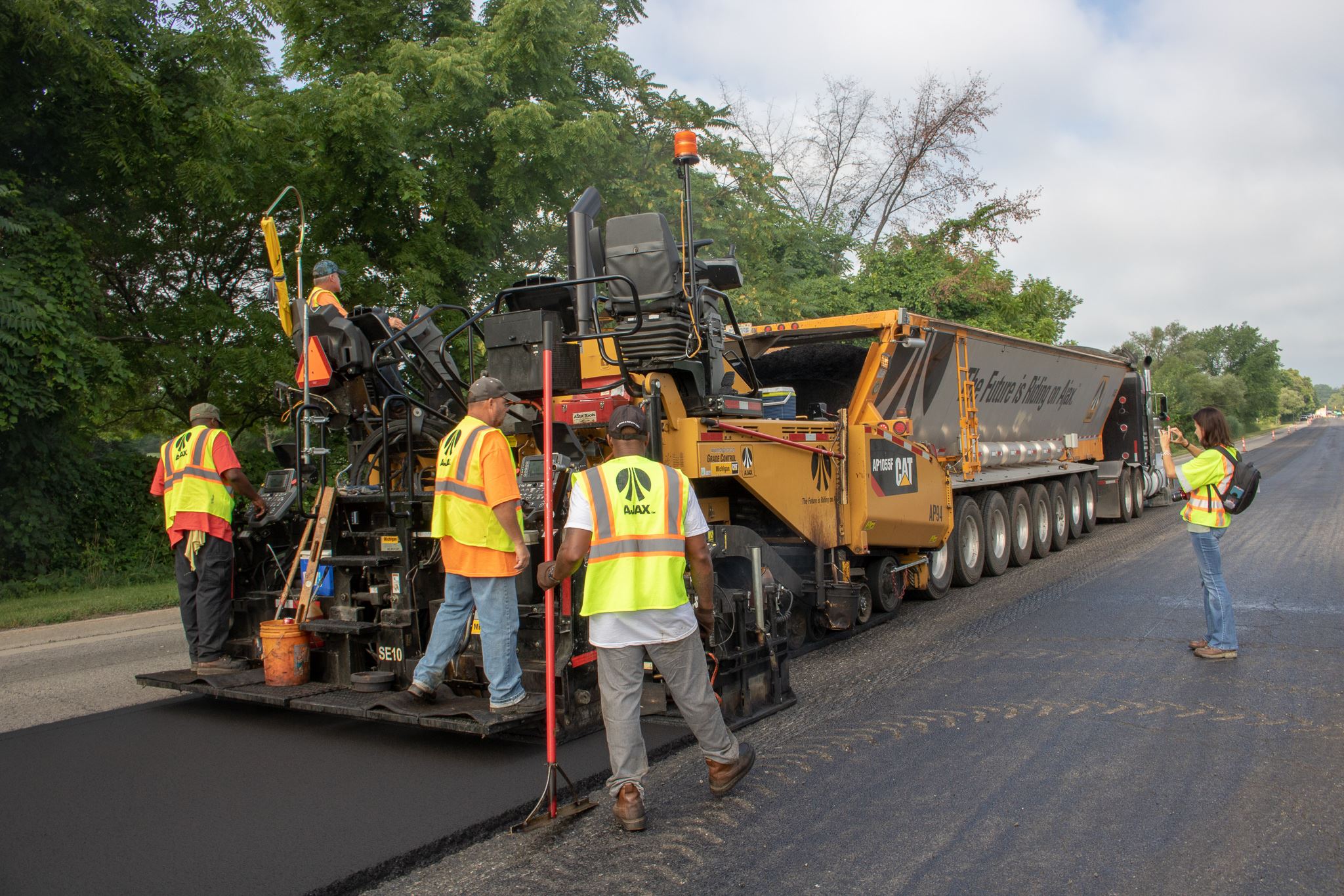 Elizabeth Lake Road (8)