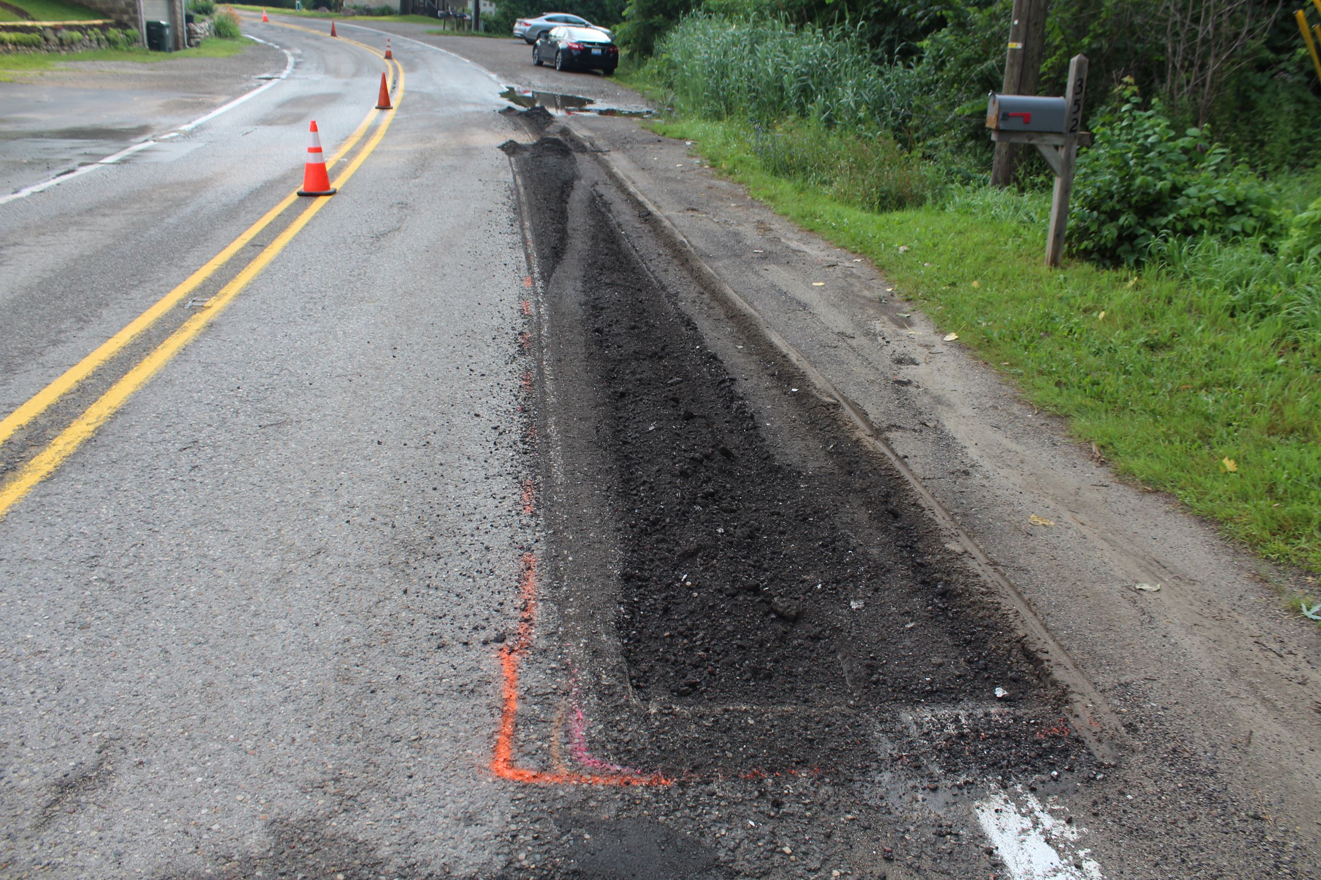 Milled (grinded off) road surface edge on Heights Rd. between Joslyn and Lapeer Rd. (M-24) in Orion Township